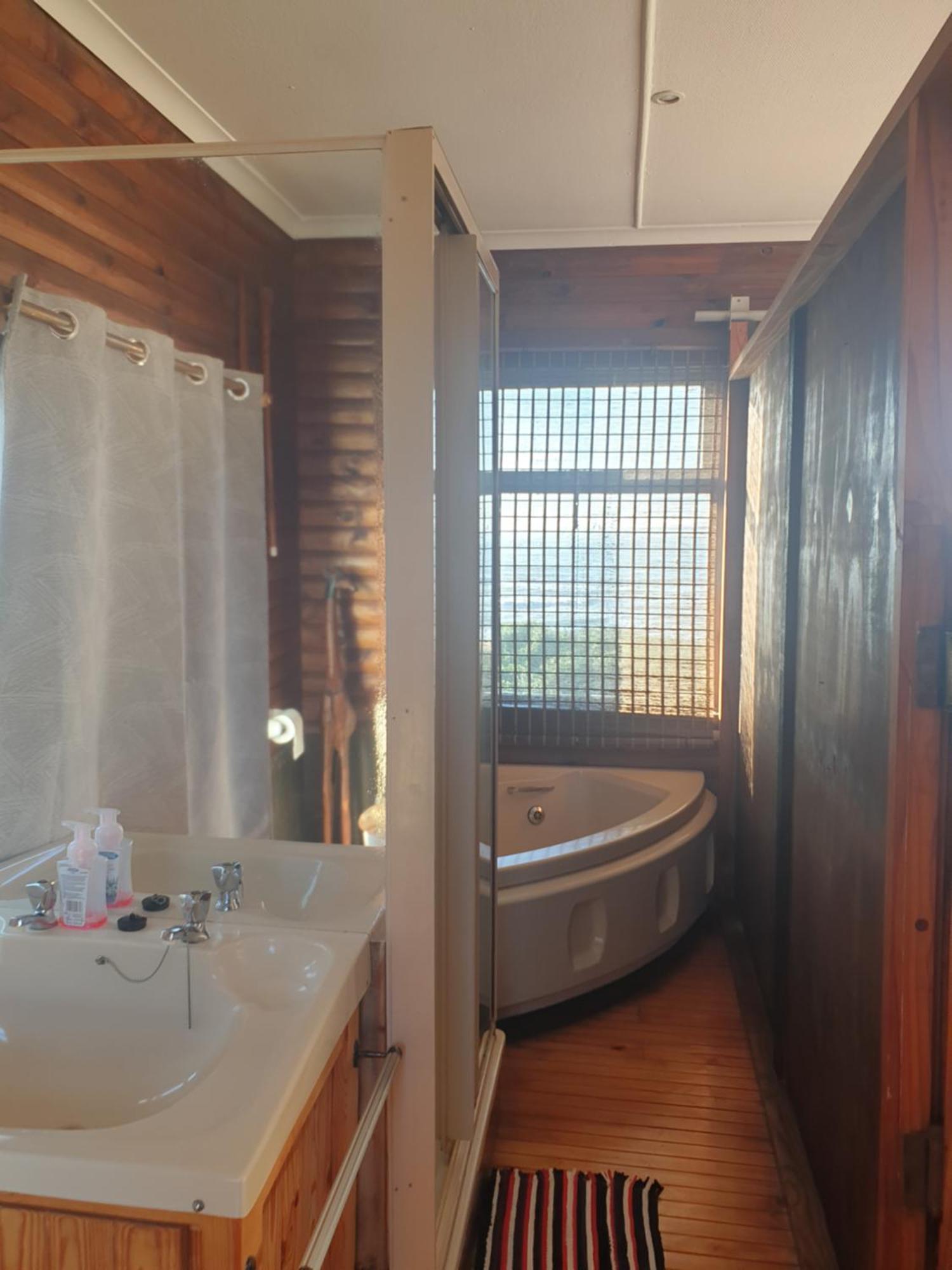 Deep Blue Guest House Amanzimtoti Dış mekan fotoğraf